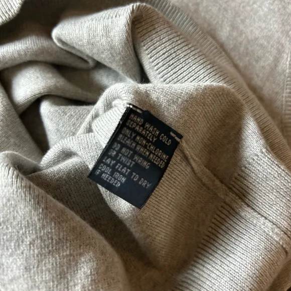 Ralph Lauren Light Gray V-Neck Sweater - Picture 7 of 11
